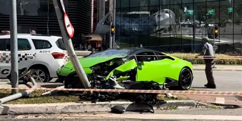 motociclista ruba rolex con ipnosi|Suspeito de roubar relógio de motorista de Lamborghini em SP.